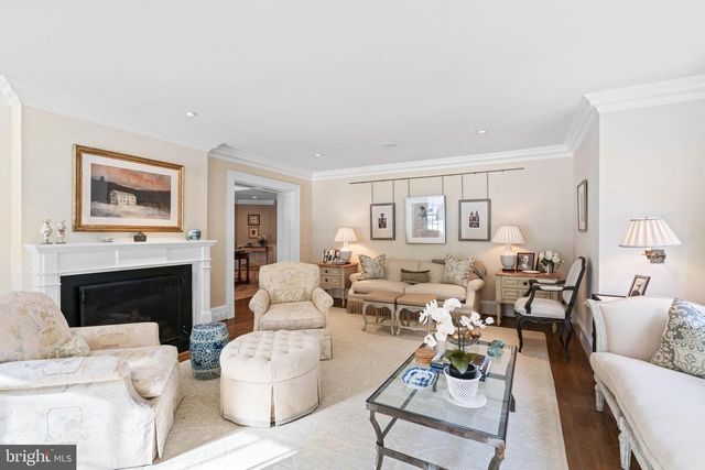 4641 DEXTER ST NW, Washington, DC 20007