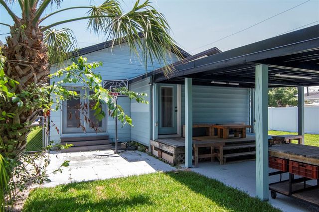 2507 W GRAY STREET, Tampa, FL 33609
