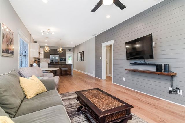 2507 W GRAY STREET, Tampa, FL 33609