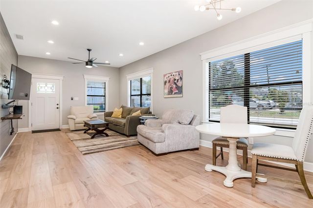 2507 W GRAY STREET, Tampa, FL 33609