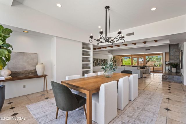 4635 N Placita Roca Blanca, Tucson, AZ 85718