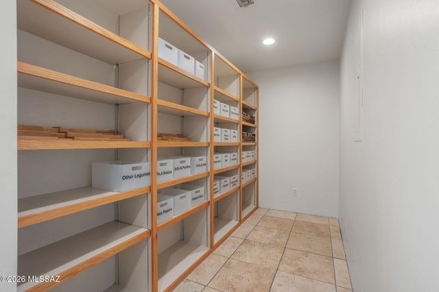 4635 N Placita Roca Blanca, Tucson, AZ 85718