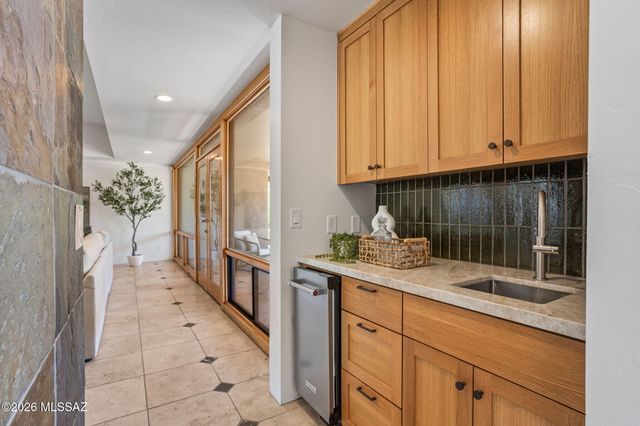 4635 N Placita Roca Blanca, Tucson, AZ 85718
