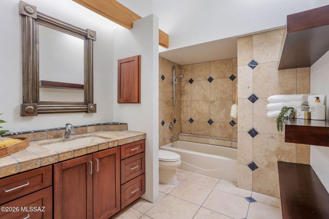 4635 N Placita Roca Blanca, Tucson, AZ 85718