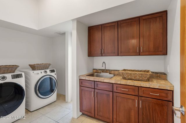 4635 N Placita Roca Blanca, Tucson, AZ 85718