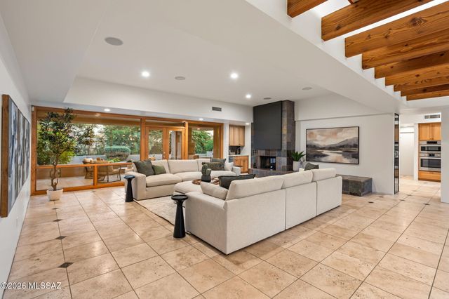 4635 N Placita Roca Blanca, Tucson, AZ 85718