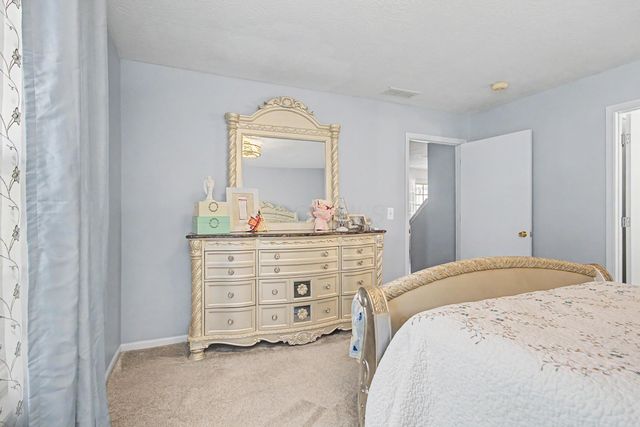 9472 Clermont Boulevard, Powell, OH 43065