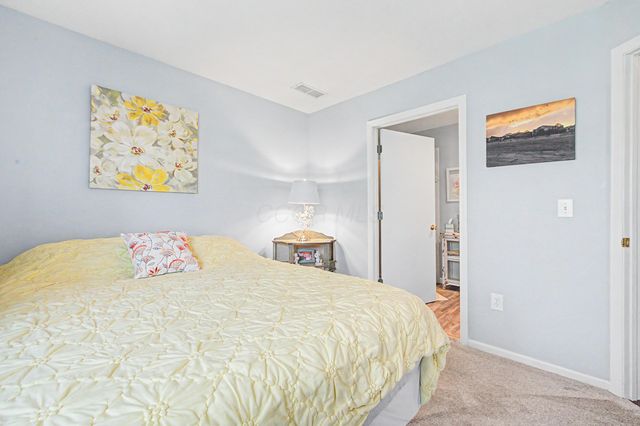 9472 Clermont Boulevard, Powell, OH 43065