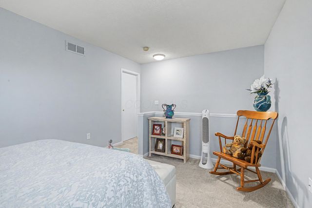 9472 Clermont Boulevard, Powell, OH 43065