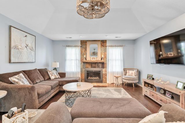 9472 Clermont Boulevard, Powell, OH 43065