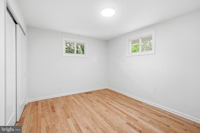 36 POINT BREEZE AVE, Clementon, NJ 08021