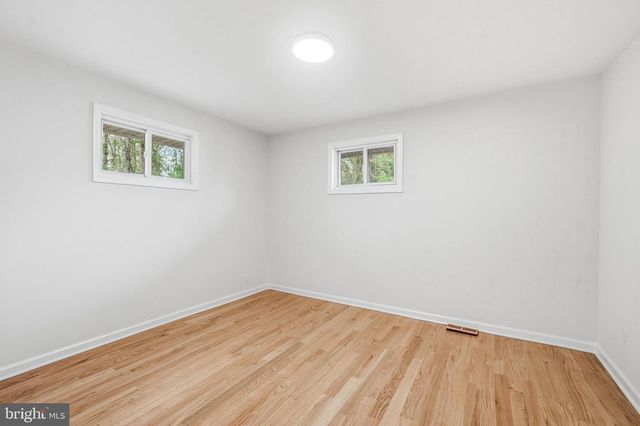 36 POINT BREEZE AVE, Clementon, NJ 08021