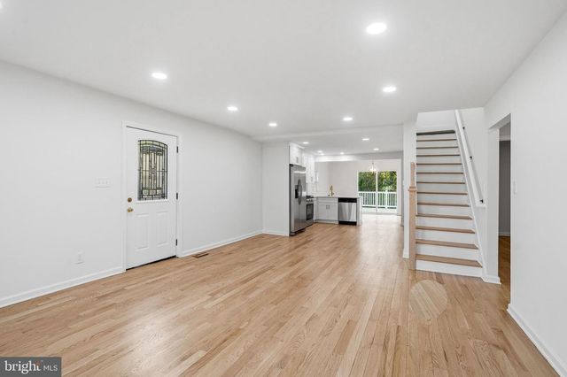 36 POINT BREEZE AVE, Clementon, NJ 08021