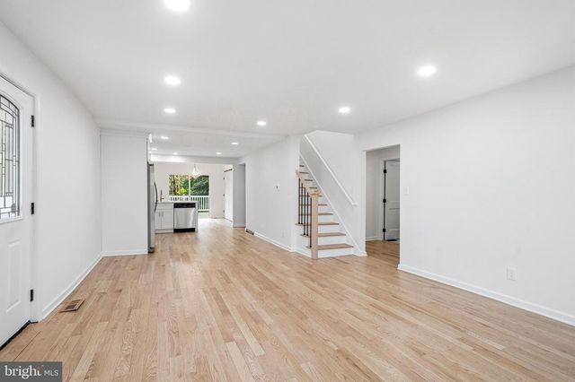 36 POINT BREEZE AVE, Clementon, NJ 08021
