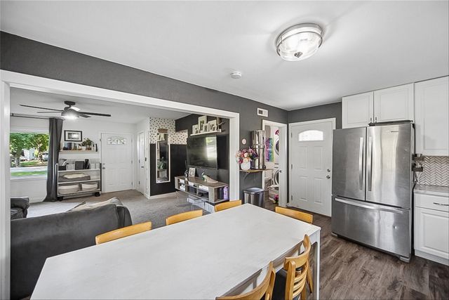 4571 E 38th Street, Des Moines, IA 50317
