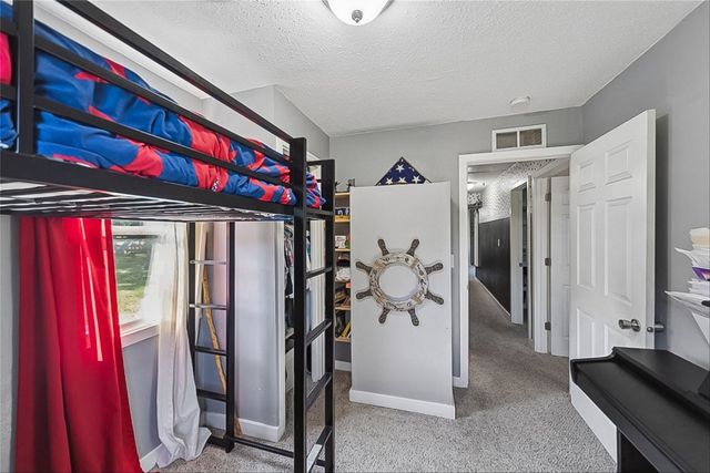 4571 E 38th Street, Des Moines, IA 50317