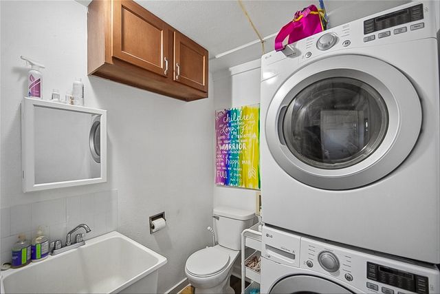 4571 E 38th Street, Des Moines, IA 50317