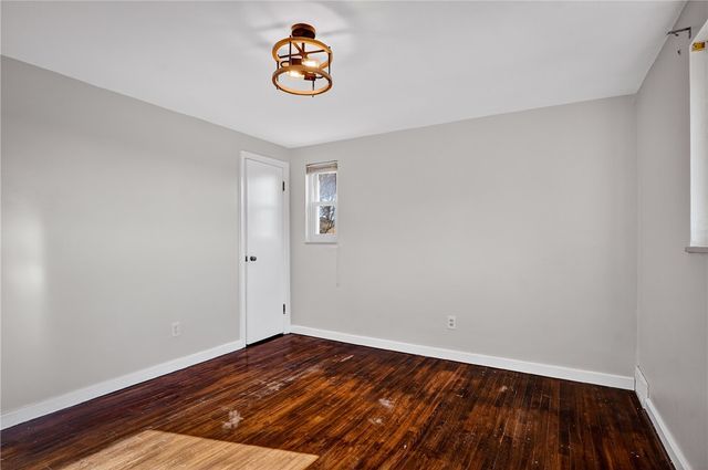 813 Alberta Dr, West Mifflin, PA 15122