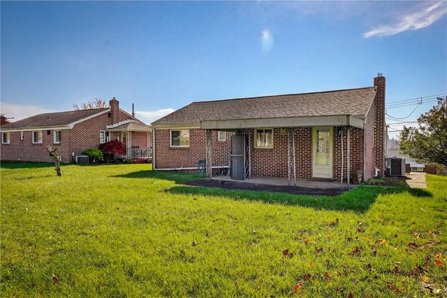 813 Alberta Dr, West Mifflin, PA 15122