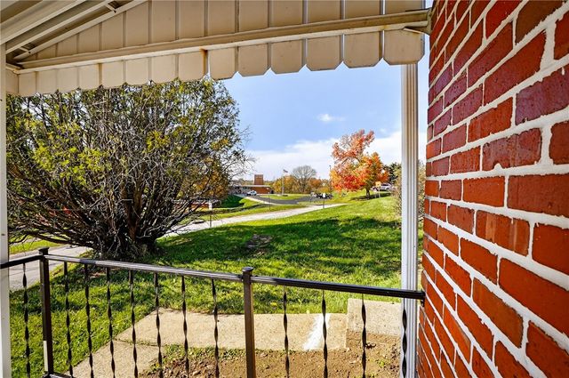 813 Alberta Dr, West Mifflin, PA 15122