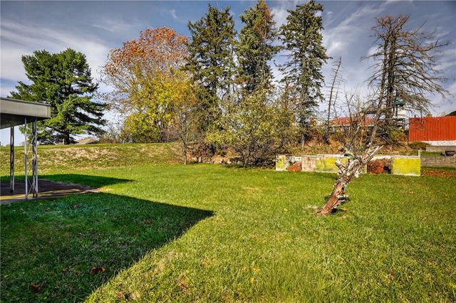 813 Alberta Dr, West Mifflin, PA 15122