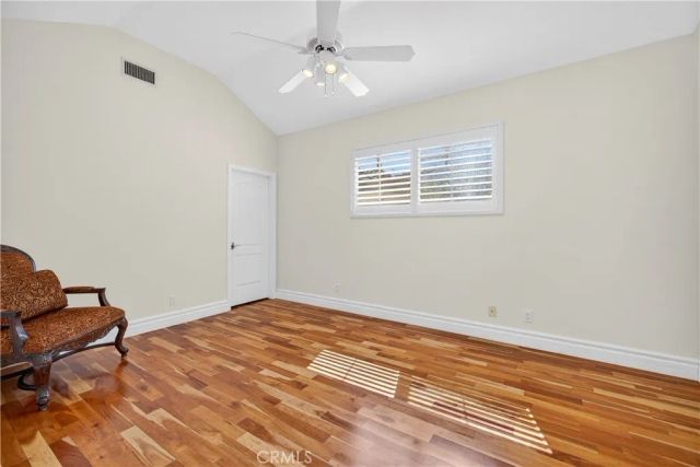 120 N Loreta Walk, Long Beach, CA 90803