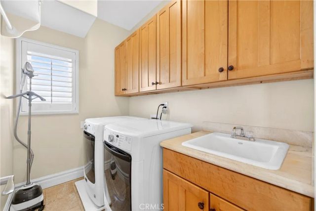 120 N Loreta Walk, Long Beach, CA 90803