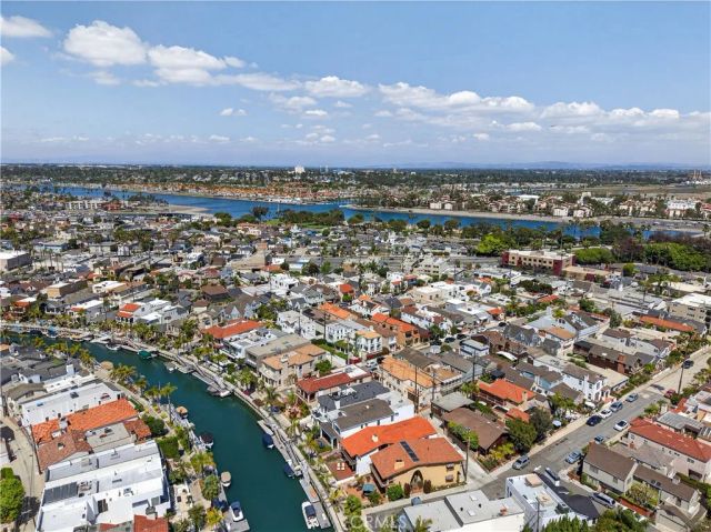 120 N Loreta Walk, Long Beach, CA 90803