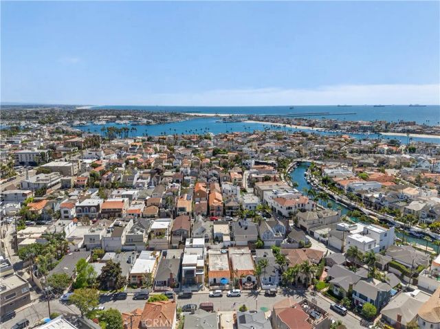 120 N Loreta Walk, Long Beach, CA 90803