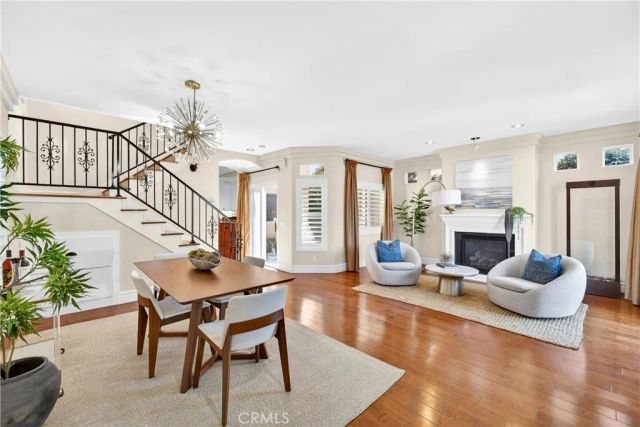 120 N Loreta Walk, Long Beach, CA 90803