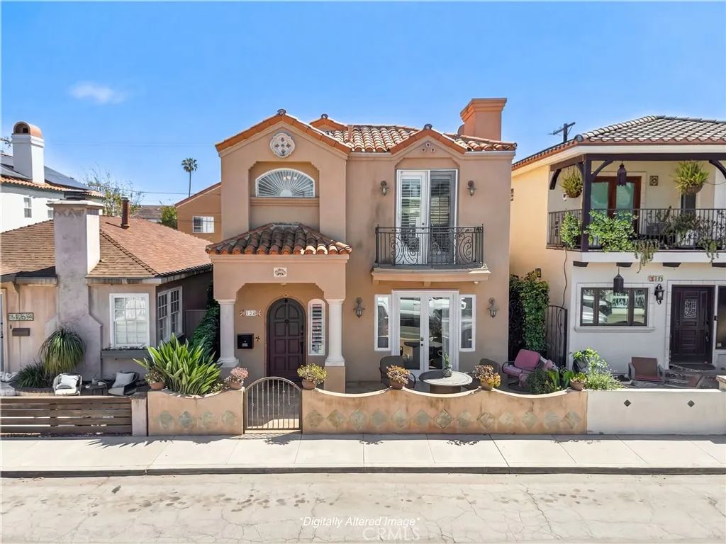 120 N Loreta Walk, Long Beach, CA 90803