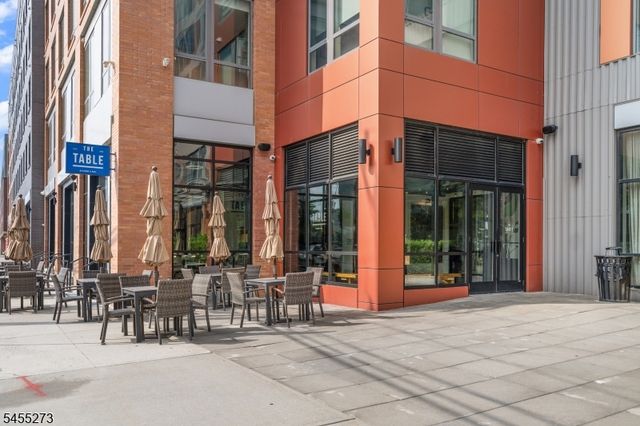 224 Ege Ave, Jersey City, NJ 07304