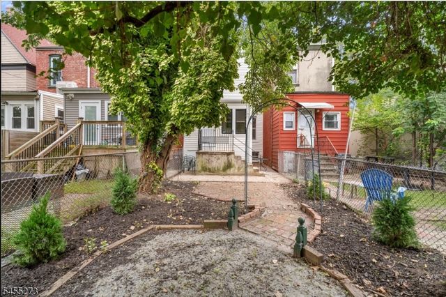 224 Ege Ave, Jersey City, NJ 07304