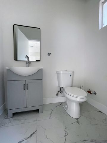 536 NW 13th Avenue, Fort Lauderdale, FL 33311