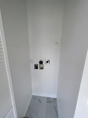 536 NW 13th Avenue, Fort Lauderdale, FL 33311