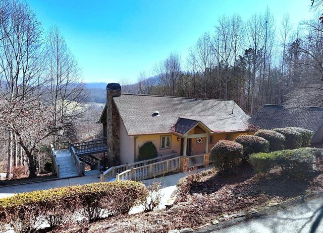 197 Eagles View Road, Hayesville, NC 28904