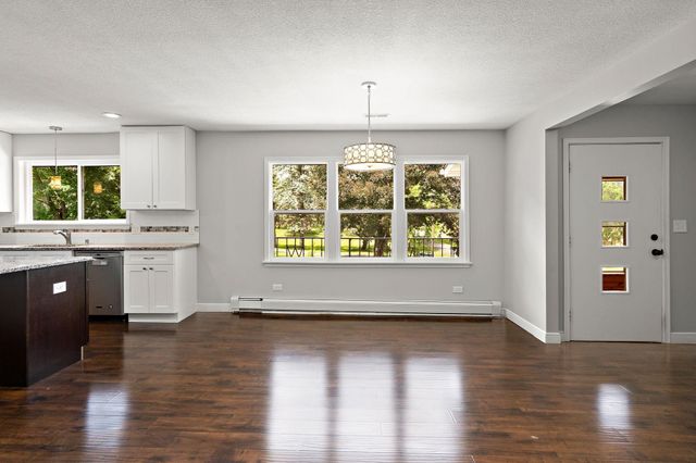 30 Woodridge Lane, Sunfish Lake, MN 55077