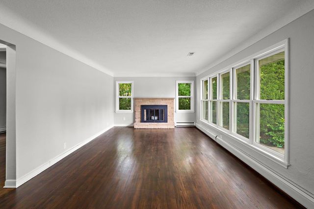 30 Woodridge Lane, Sunfish Lake, MN 55077