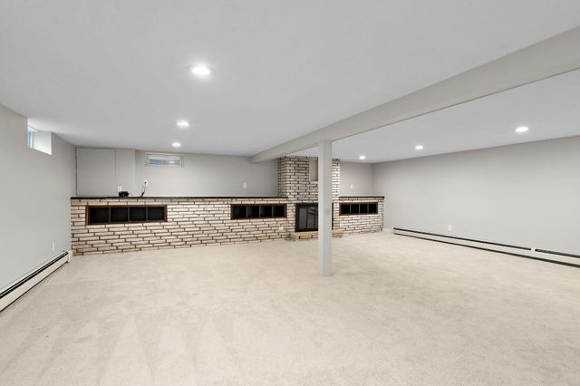 30 Woodridge Lane, Sunfish Lake, MN 55077