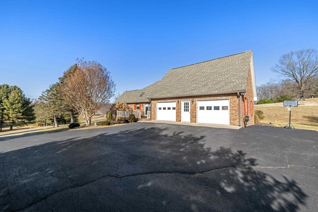 147 BON LEA DR, Staunton, VA 24401