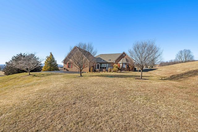 147 BON LEA DR, Staunton, VA 24401