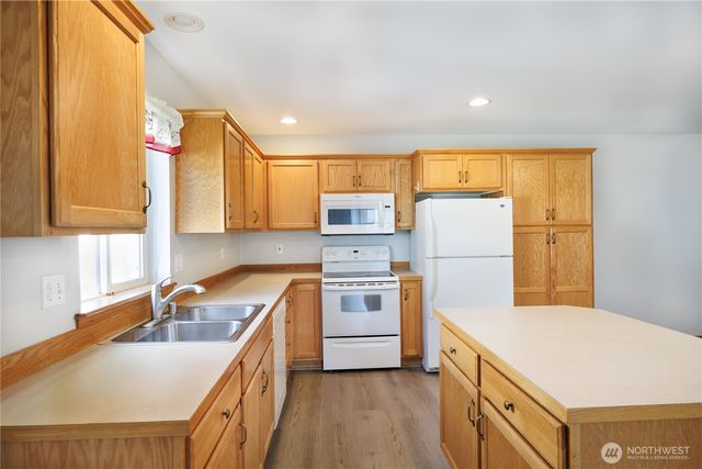 5675 Rosemary Avenue, Ferndale, WA 98248