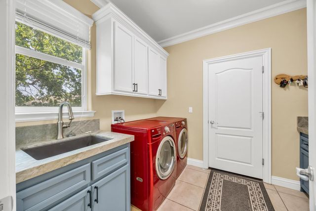 3184 Chasen Dr, Cameron Park, CA 95682