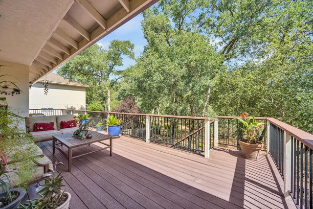 3184 Chasen Dr, Cameron Park, CA 95682