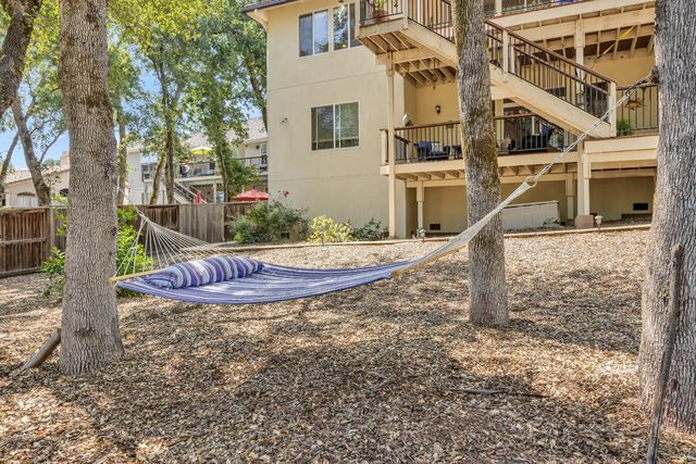 3184 Chasen Dr, Cameron Park, CA 95682
