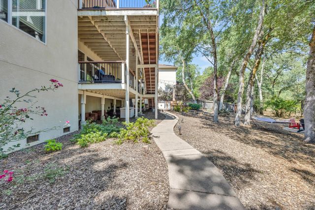 3184 Chasen Dr, Cameron Park, CA 95682