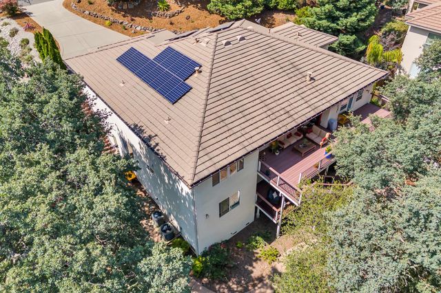 3184 Chasen Dr, Cameron Park, CA 95682