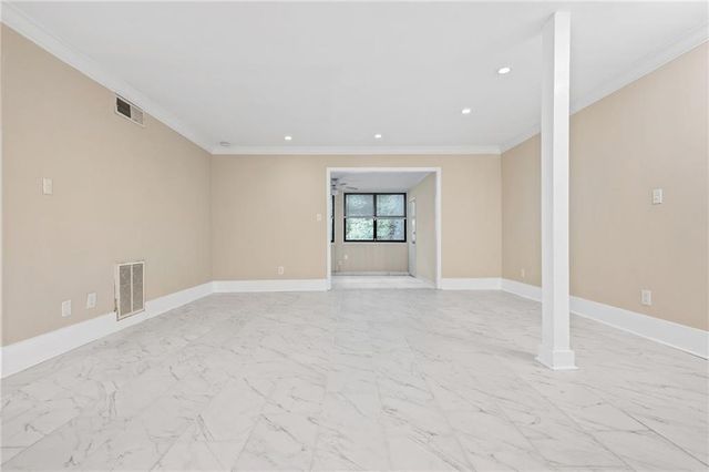 141 Amherst Place NW, Atlanta, GA 30327