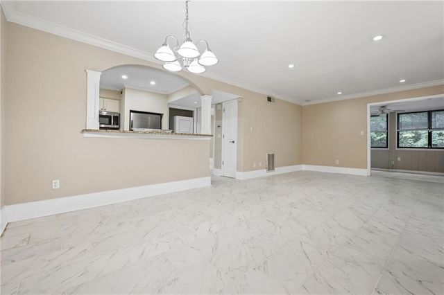 141 Amherst Place NW, Atlanta, GA 30327