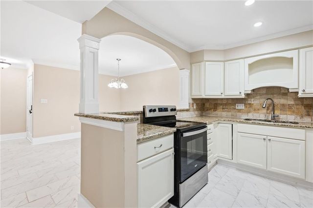 141 Amherst Place NW, Atlanta, GA 30327